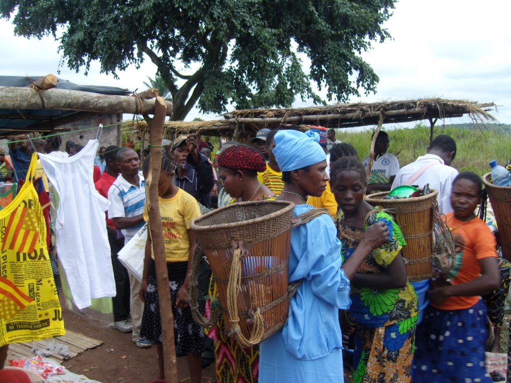 Markt op de grens met Angola