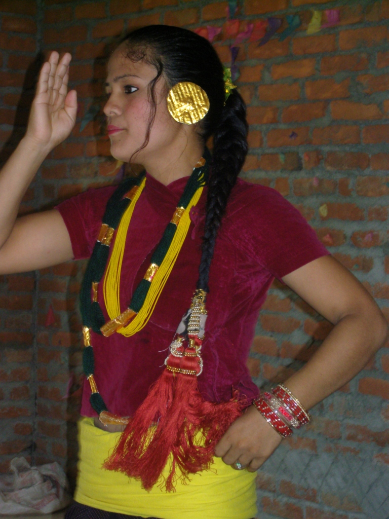 Nepalese dans in Rajahar (gebruikt bij evangelisatie)